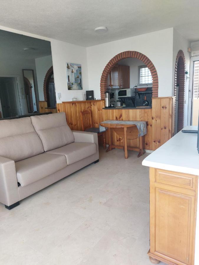 Lovely Apartment In Torremolinos Views Of The Sea, Pool, Terrace, Sofa Bed And Fully Equipped Kitchen Kültér fotó