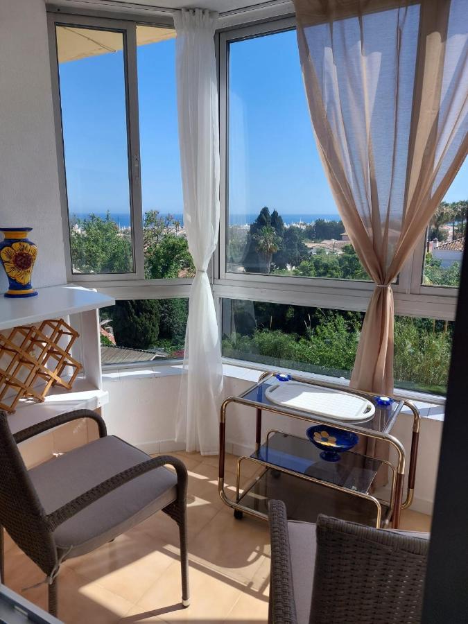 Lovely Apartment In Torremolinos Views Of The Sea, Pool, Terrace, Sofa Bed And Fully Equipped Kitchen Kültér fotó